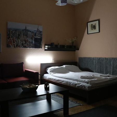 Fornax Home With Balcony Budapeste Exterior foto